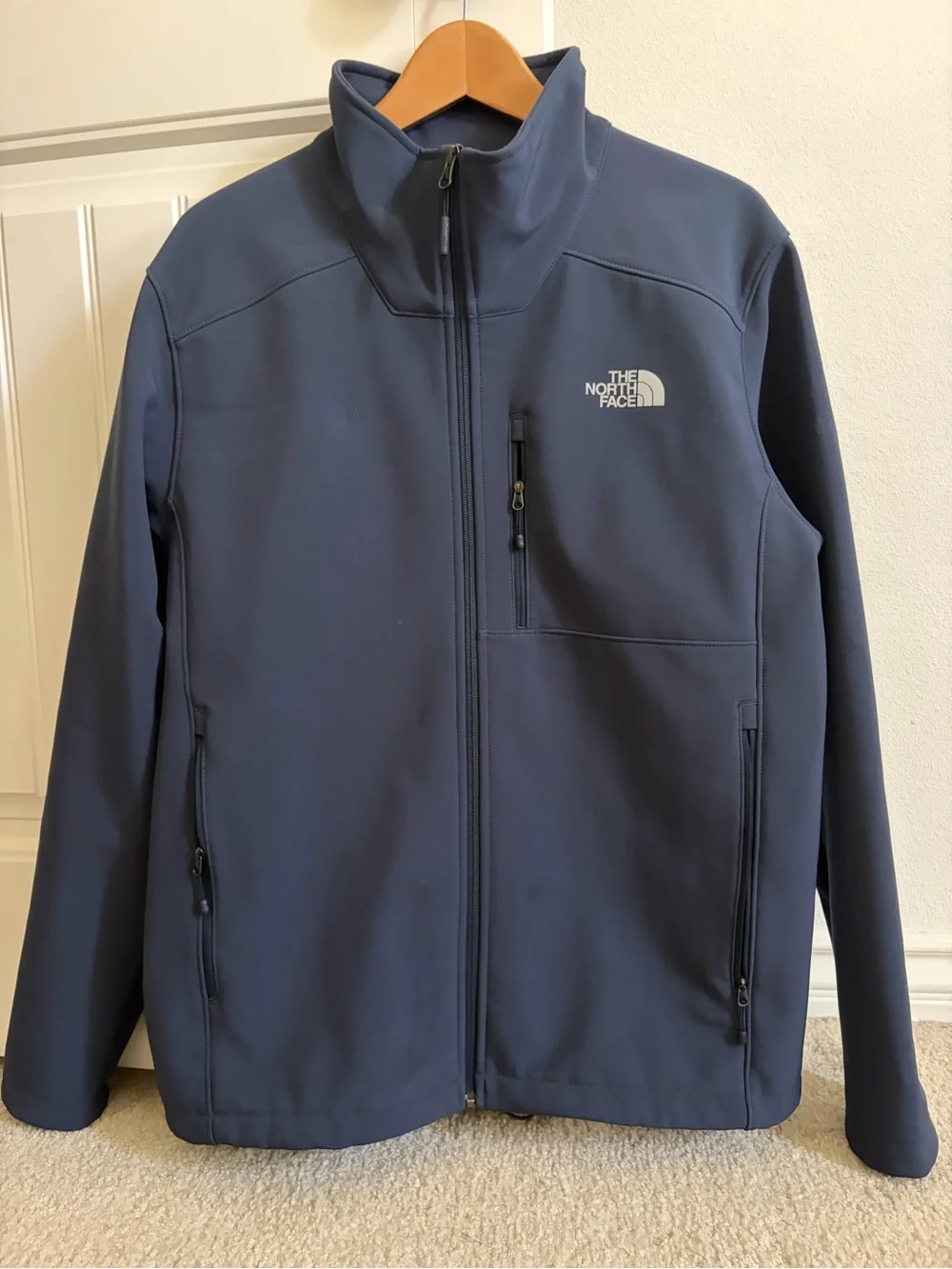 The North Face Men's Urban Navy Apex Barrier Soft Shell Jacket L